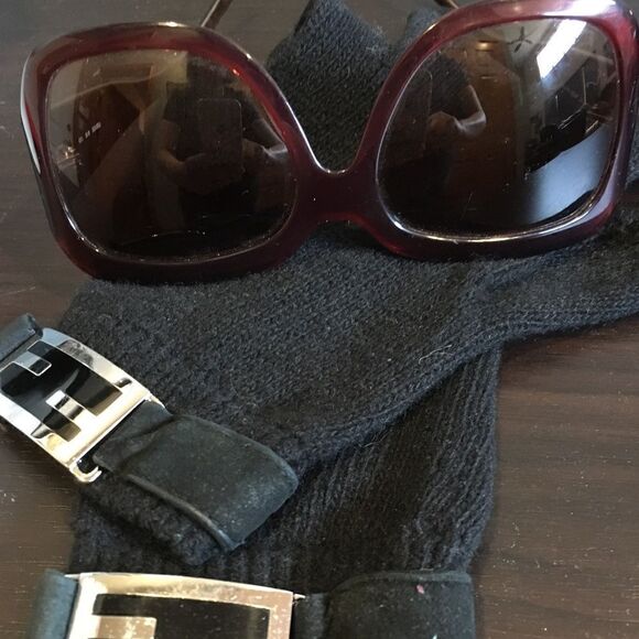 Fendi Sunglasses   - Picture 5 of 10